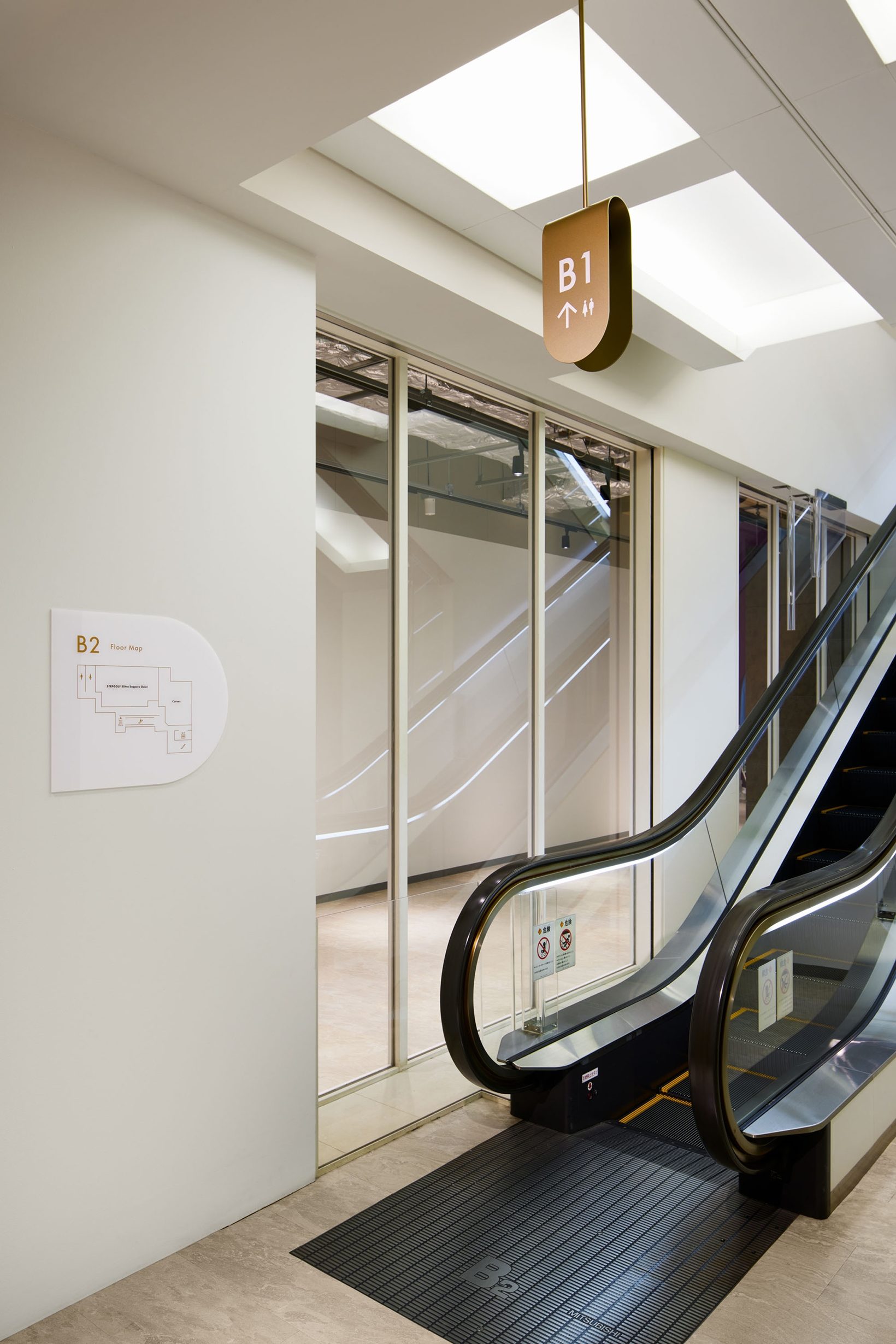 株式会社ピヴォ